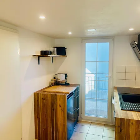 -theurbanist- Cozy Free Parking Fast Wifi Apartment Unterseen